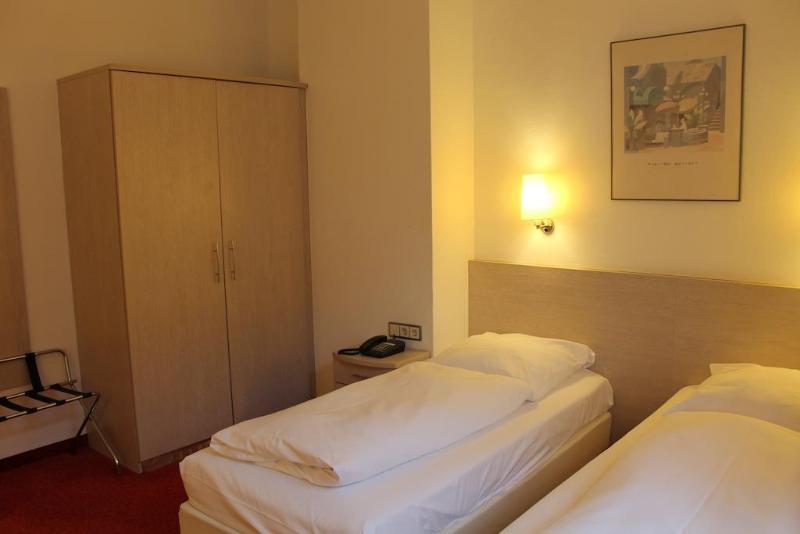 Hotel Topas Frankfurt City Франкфурт-на-Майне Экстерьер фото