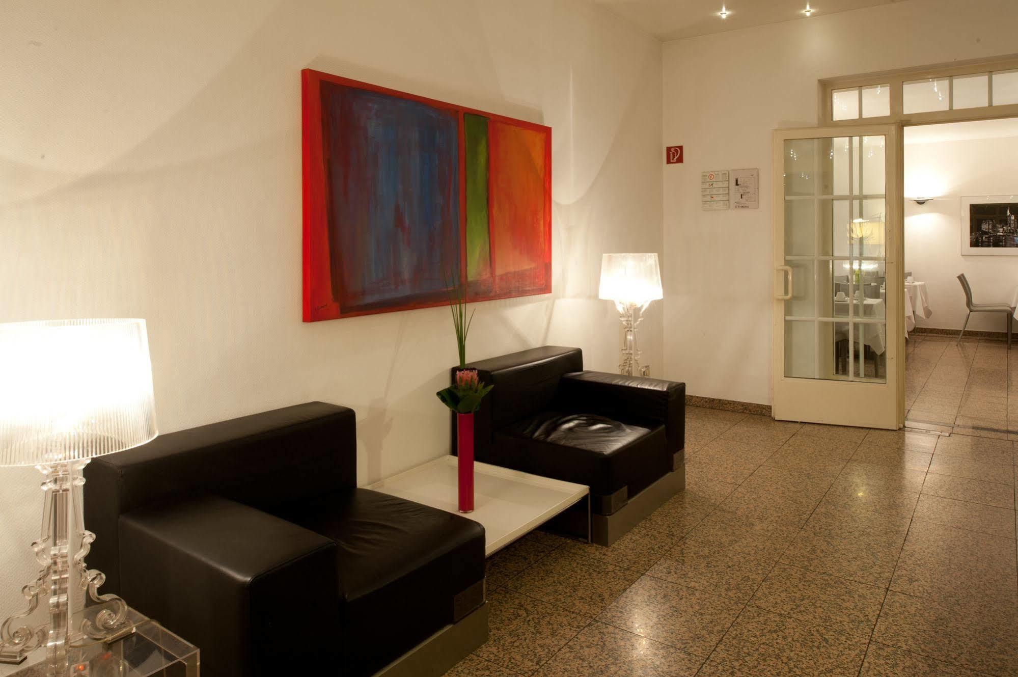 Hotel Topas Frankfurt City Франкфурт-на-Майне Экстерьер фото