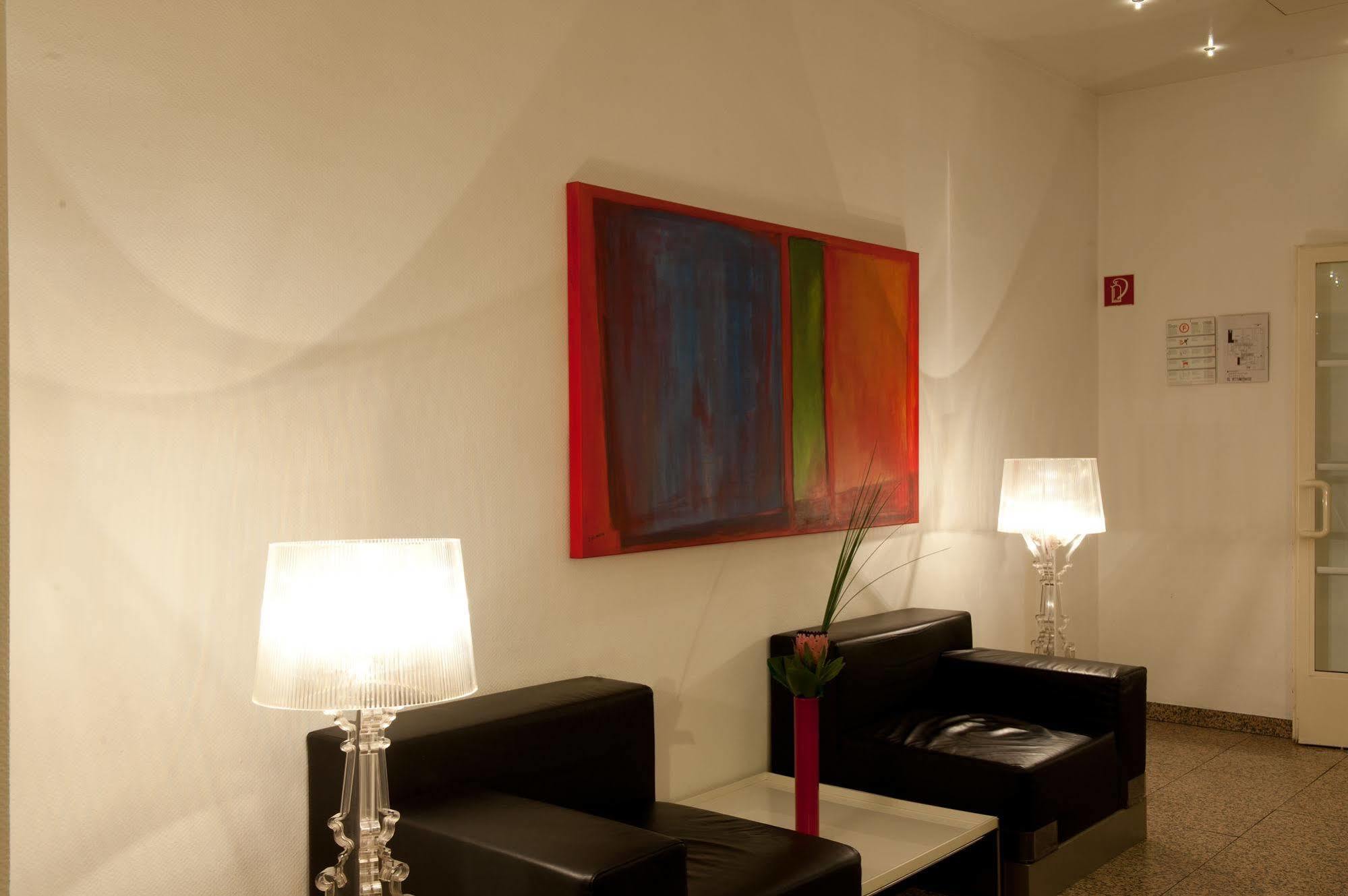 Hotel Topas Frankfurt City Франкфурт-на-Майне Экстерьер фото